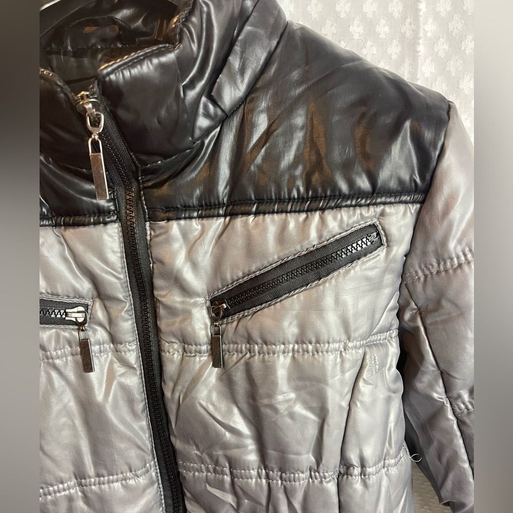 Boy Meets Girl Gray & Black Quilted Jacket - medium - Picture 4 of 8